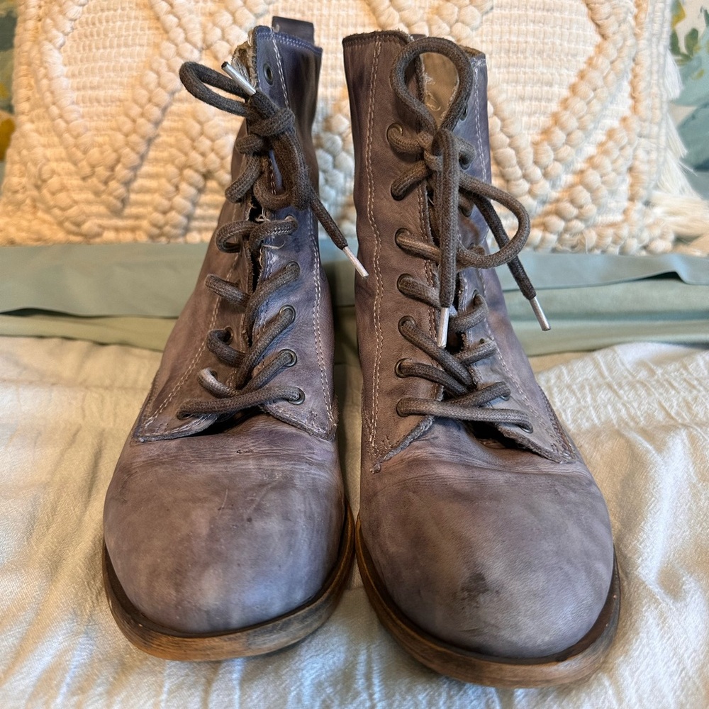 Felmini Anthropologie Gray Lace-Up Ankle Boots